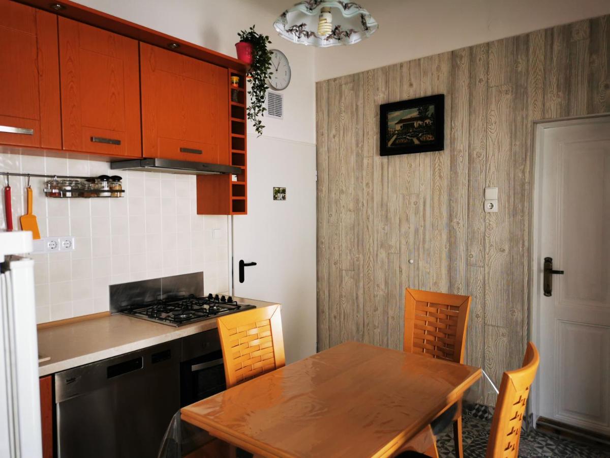 Lehel Apartman Keszthely Bagian luar foto
